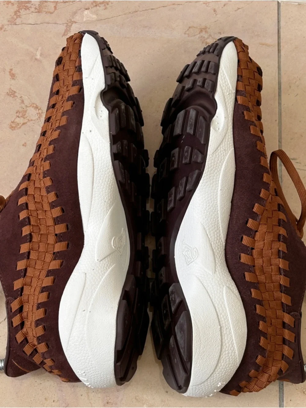 Nike Air Footscape Women Sz 10.5 Woven Earth Tan Brown Sneakers Shoes FB1959-200 - Picture 3 of 6